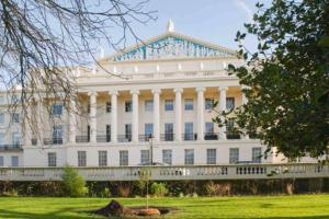 a large white building with a lot of windows at Stylish large cool 3 bed 3 bath Marylebone +AC in London