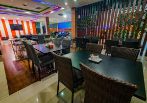 Restaurace v ubytování Miyanna Hotel + 31 fotografií
