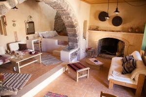 A seating area at Sitanos Athena House