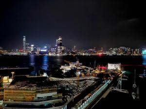 Cảnh Hong Kong hoặc tầm nhìn thành phố từ khách sạn