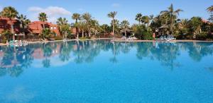 Bazén v ubytovaní Tamarindo I Piscinas de Agua Salada alebo v jeho blízkosti