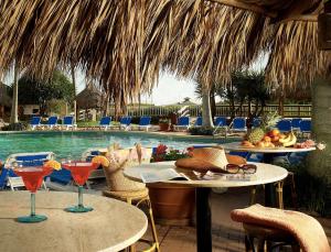 Nápoje v ubytování Palm Beach Shores Resort and Vacation Villas
