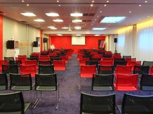 Área de negócios e/ou sala de conferências em Mercure Nantes Centre Grand Hotel