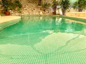 Kolam renang di atau dekat dengan La Cascada