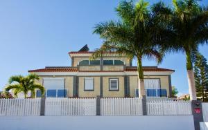 The building in which A villát is located