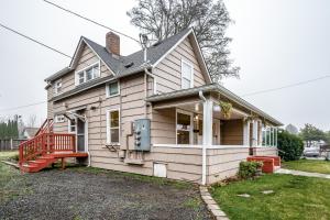 Gallery image of The Craftsman House in Springfield