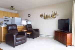 Kuchyň nebo kuchyňský kout v ubytování Ocean Terrace Condominiums