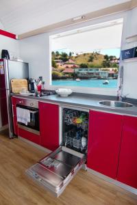 Kuchyň nebo kuchyňský kout v ubytování Aqualodge Guadeloupe