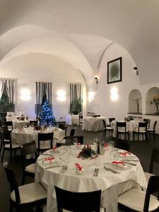 A restaurant or other place to eat at Miglio d'Oro Park Hotel
