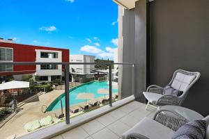 Sundlaugin á Element on Coolum Beachfront Sunshine Coast eða í nágrenninu