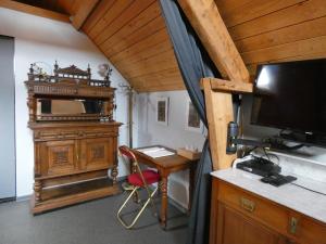 Кухня или кухненски бокс в Studio with More than a View