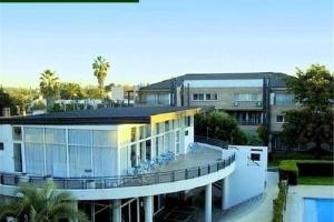 Departamento en el complejo Las Mercedesの敷地内または近くにあるプール