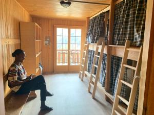 TV a/nebo společenská místnost v ubytování Freeride Hostel