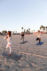 Gallery image of Ocean Front Vortex Female Hostel private rooms Free bikes in Los Angeles