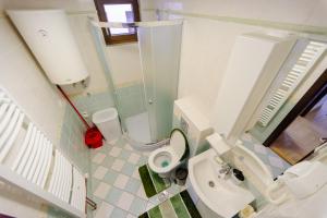 Koupelna v ubytování Zlatibor Apartman KRF 04 + 11 fotografií