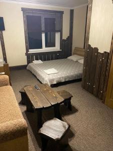 Letto o letti in una camera di Yulita