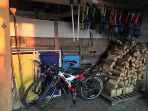 Jazda na bicykli v okolí ubytovania Spichlerz Nad Jeziorem Dadaj Mazury
