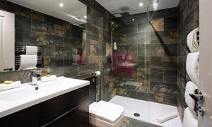 Kotel Windermere的一间浴室