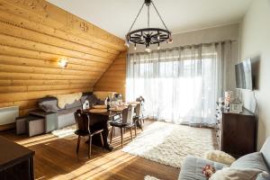 Gallery image of Szymoszkowa Residence Ski & basen sauny jacuzzi - apartament Szara Owca in Kościelisko