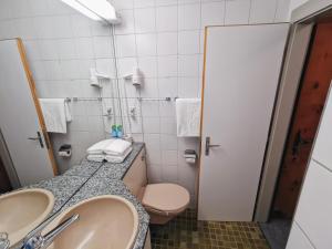 Koupelna v ubytování Uletsch Camp