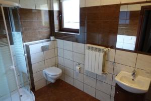 Kúpeľňa v ubytovaní Apartamenty u Ani + 14 fotografií