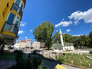 Το κτήριο όπου στεγάζεται  το διαμέρισμα