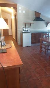 A kitchen or kitchenette at El Molino de la laguna