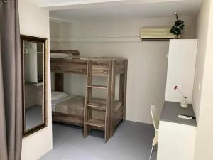 Postel nebo postele na pokoji v ubytování Valmarin Seafront Apartments