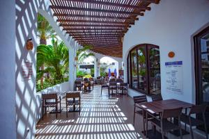 Majoituspaikan Fiesta Beach Djerba ravintola tai vastaava paikka