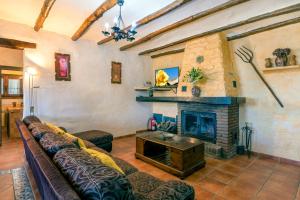 A seating area at Cortijo la Loma de la Alpujarra