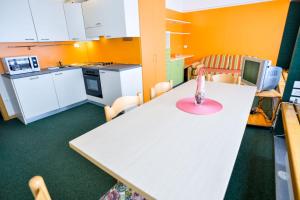Dapur atau dapur kecil di Res.Albarè/Solaria Apt.Solandra