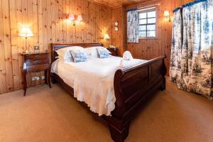 Letto o letti in una camera di Hotel Eilean Iarmain