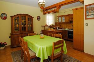 Køkken eller tekøkken på Apartments Julija