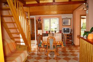 Et tv og/eller underholdning på Apartments Julija