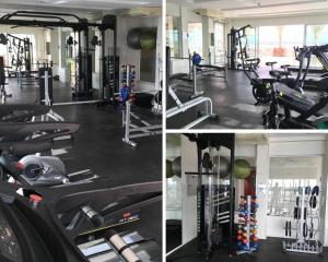 Fitness center at/o fitness facilities sa Flat Saint Moritz - Centro de Brasília A319