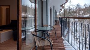 Balkón alebo terasa v ubytovaní Apartamenty Sun & Snow Resort Karkonosze