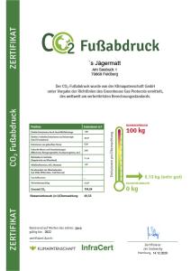 zielony i biały dokument z tłumaczem fletcher w obiekcie 's Jägermatt w mieście Feldberg