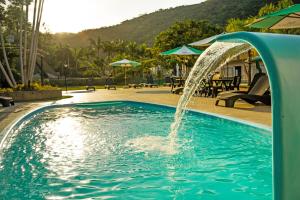 Piscina de la sau aproape de Hotel Sandrini