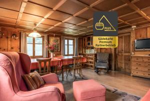 TV a/nebo společenská místnost v ubytování Haus Ganahl Klostertal