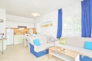 Kuchyň nebo kuchyňský kout v ubytování BulgariaVilla - Villa Gardenia
