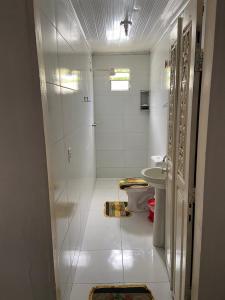 Phòng tắm tại Casa para temporada Cânions