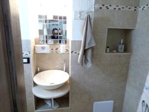A bathroom at Charming sea-view house in Ostuni with terrace