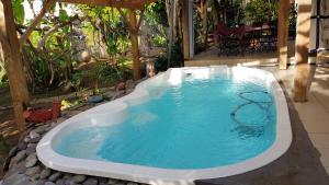 Bassein majutusasutuses Appartement moderne à Le Lamentin avec piscine partagée - 20m² või selle lähedal