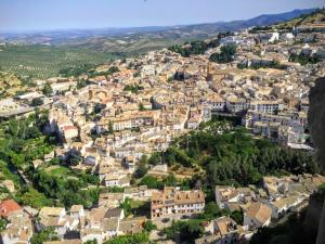 カソルラにある3 bedrooms house with furnished terrace at Cazorlaのギャラリーの写真