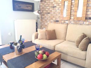 Afbeelding uit fotogalerij van Comfortable apartment with sea view - 85 m² in Akrogiali in Akrogiali +54 foto's