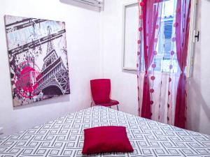 Postel nebo postele na pokoji v ubytování Charming Apartment in Alcamo - 50 m² - Balcony and Parking