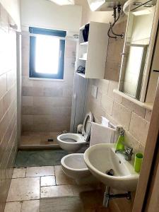 Koupelna v ubytování Cosy Apartment in Carovigno: 40 sqm + Near Beaches