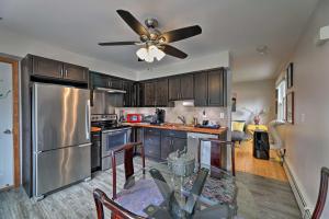 Φωτογραφία από το άλμπουμ του Yonkers Apt with Balcony Walk to Train Station! σε Γιόνκερς +16 φωτογραφίες