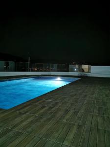 Bazén v ubytování Maximos Luxury Villa with Pool -BREAKBOOKING-CY nebo v jeho okolí