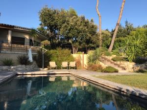 Gallery image of Villa l’Ensoleillée in Roquefort-les-Pins